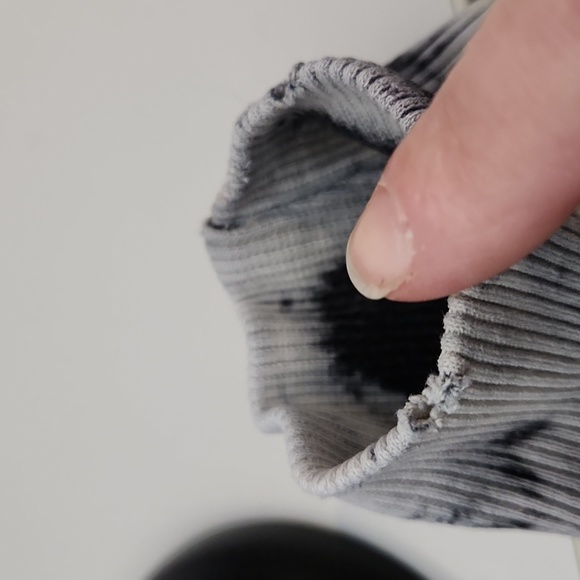 Civil Regime Marble Embroidered Rose Stripe Sleeve Hoodie Size Small - Picture 16 of 16